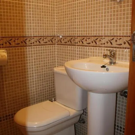 4 Bedroom Town House Vale De Parra, Close To Gale At22 *