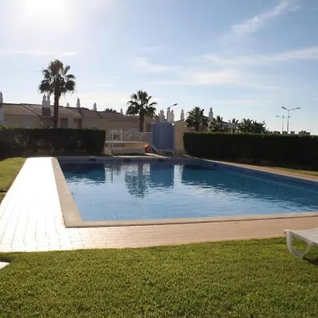 Villa 4 Bedroom Town House Vale De Parra, Close To Gale At22