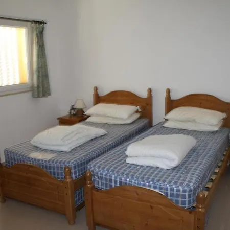 Villa 4 Bedroom Town House Vale De Parra, Close To Gale At22 Guia (Faro)