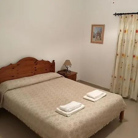 4 Bedroom Town House Vale De Parra, Close To Gale At22 * Guia (Faro)