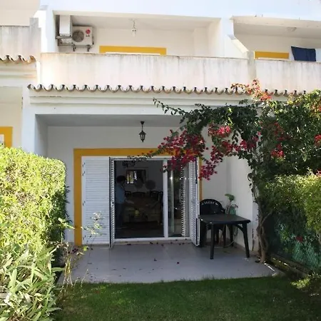 4 Bedroom Town House Vale De Parra, Close To Gale At22 Guia (Faro)