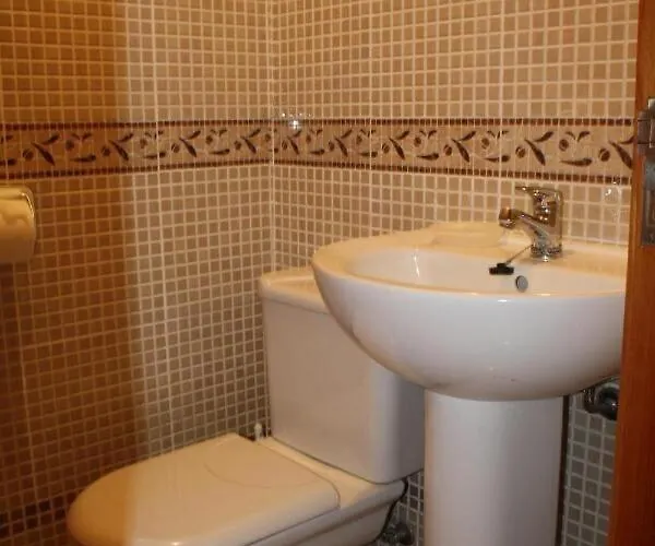 4 Bedroom Town House Vale De Parra, Close To Gale At22 *
