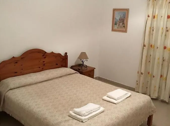 4 Bedroom Town House Vale De Parra, Close To Gale At22 * Guia (Faro)