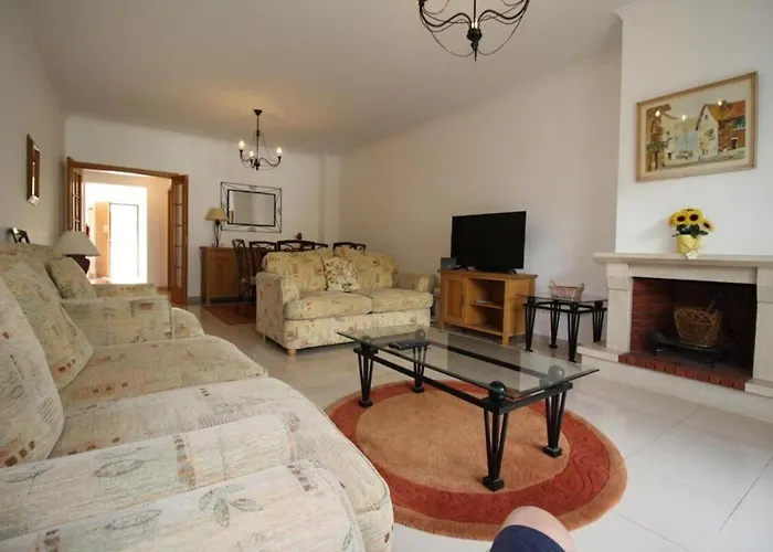 4 Bedroom Town House Vale De Parra, Close To Gale At22 Villa Guia (Faro)