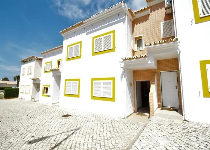 Villa 4 Bedroom Town House Vale De Parra, Close To Gale At22 *