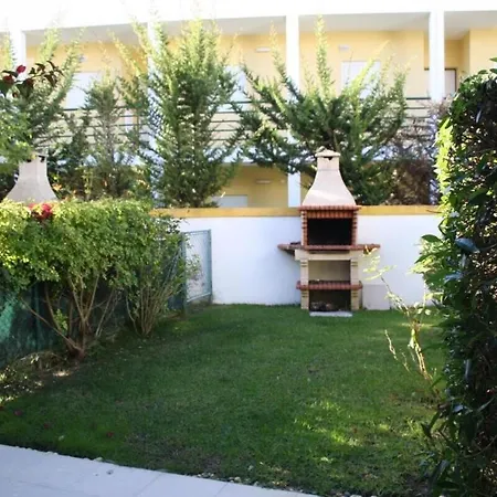 4 Bedroom Town House Vale De Parra, Close To Gale At22 Willa *